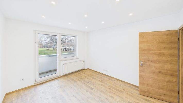 Wartezimmer mit Balkon