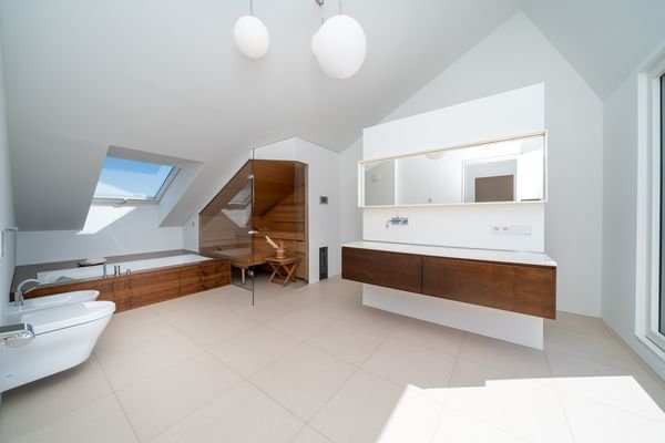 Wellnessbad mit Sauna_DG