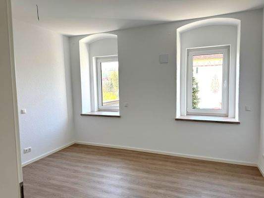 Bsp. helles Arbeitszimmer