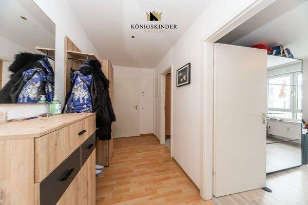 Geräumiger Dielenbereich