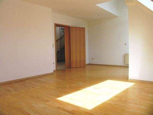 Wohnbereich mit Parkettboden 