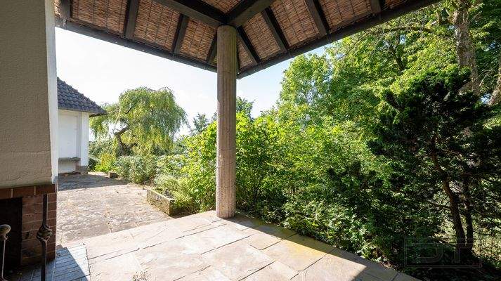 Überdachter Freisitz.jpg