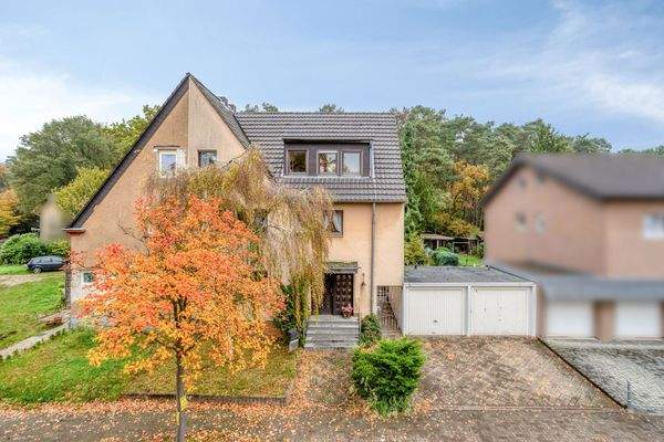 Titelbild Außenansicht Straße I