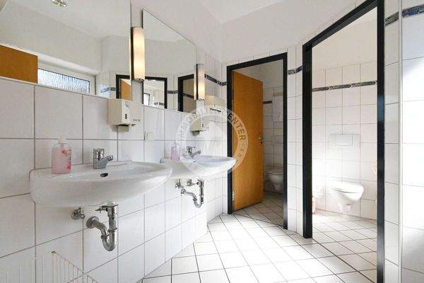 Das Damen-WC im Obergeschoss