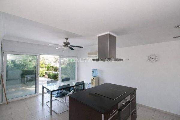 4-Bedroom Triplex Villa with Pool in Antalya