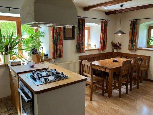 Küche u. Essbereich