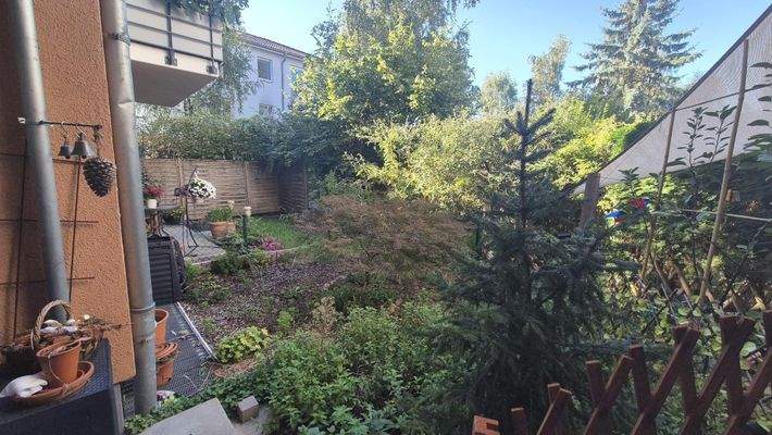 Blick in den Garten - Sondernutzungsrecht