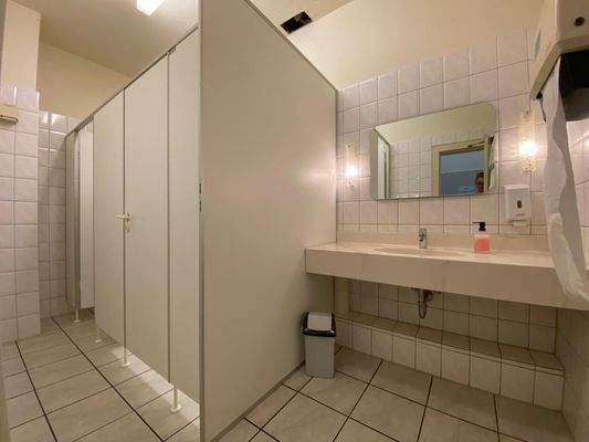 Damen WC Erdgeschoss