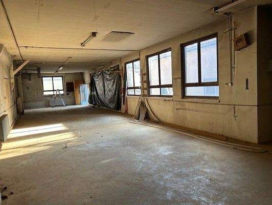 Werkhalle / Werkstatt mit ca. 106 m²