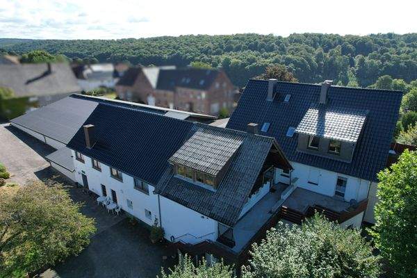 Gasthof mit Restaurant- und Veranstaltungsbereichen