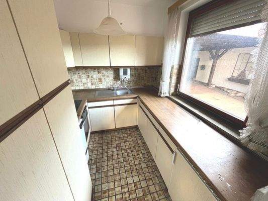 Funktionale Arbeitsküche im Erdgeschoss