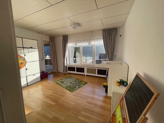 Zimmer 3 mit Balkonzugang