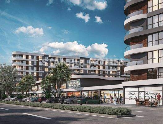 Flats in a Complex with Pool in Istanbul Pendik