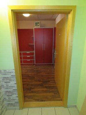 Wohnungseingangstüre von außen 