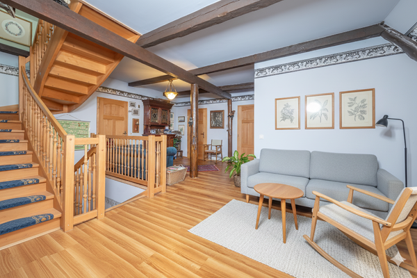 Galerie Obergeschoss (Staging Einrichtungsbeispiel)