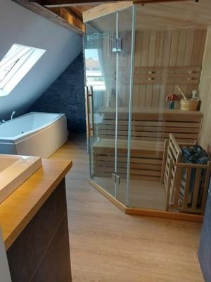 42 Sauna