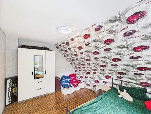 CAM03784G0-PR0065-STILL039