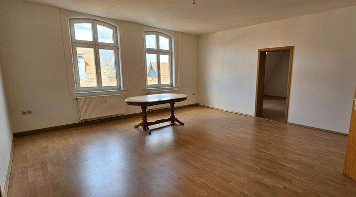 Spacious Top-Floor Apartment