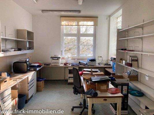 18-Hinterraum EG.JPG