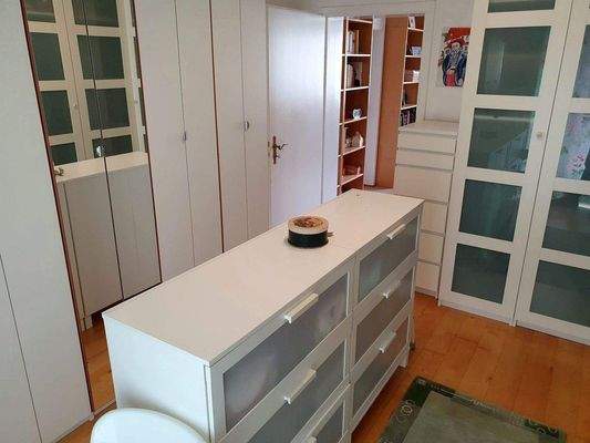 OG ... Ankleideraum.