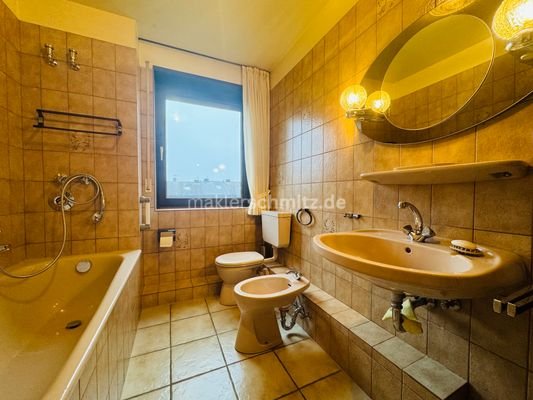 Badezimmer Ansicht 2