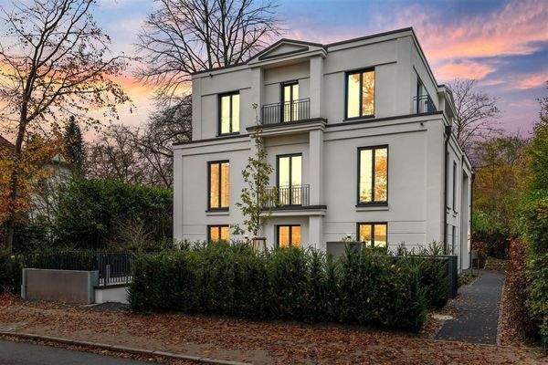 bezugsfertige Villa Blankenese