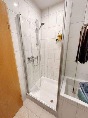 Badezimmer Dusche.jpg