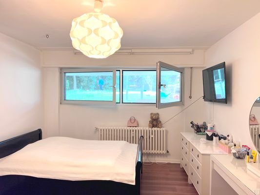 1. Zimmer im Souterrain