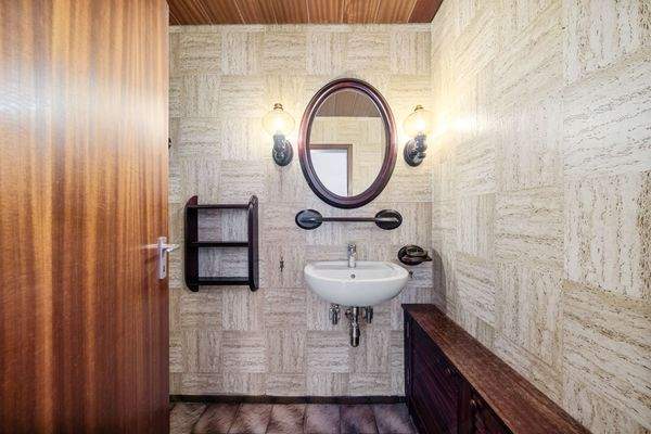 Gäste-WC im Erdgeschoss