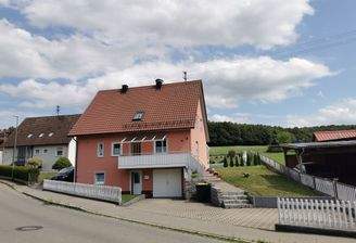 Hofeinfahrt / Nord