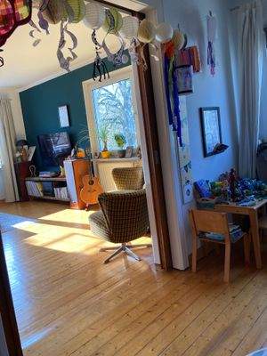 Blick aus Kinderzimmer ins Wohnzimmer.jpeg