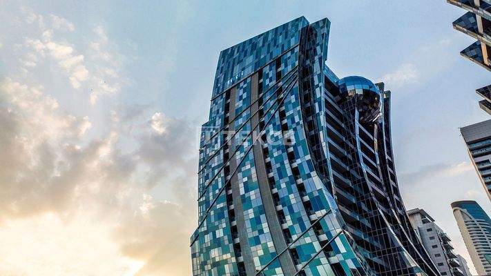 Furnished Apartments on Business Bay Canal in Dubai