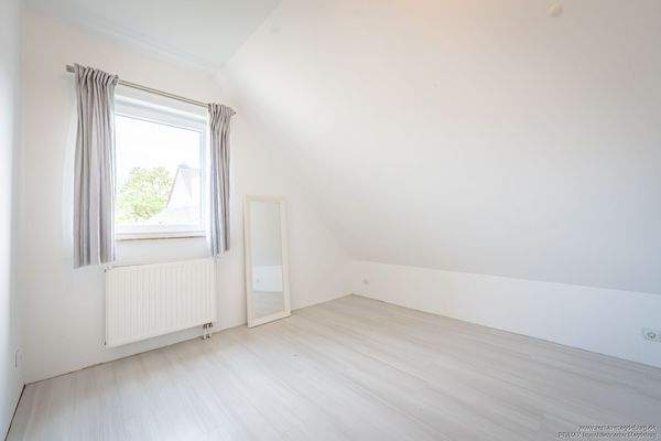 Kinder-, Arbeits- oder Gästezimmer