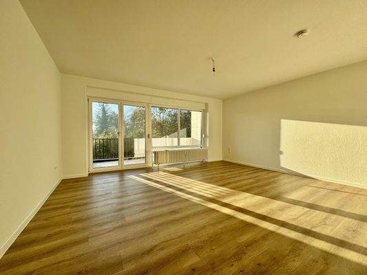 Wohnung zweites Obergeschoss rechts - Wohnzimmer