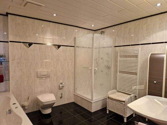 Wohnung 2 - Badezimmer - 2. Stock