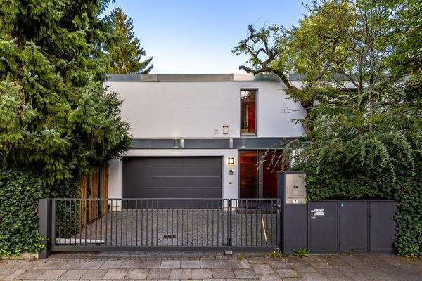 L-förmiger Bungalow