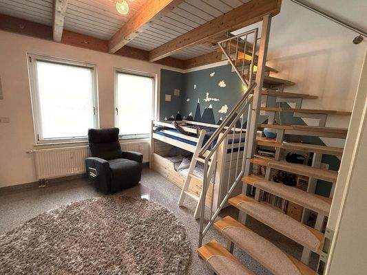 1 OG Kinderzimmer unten