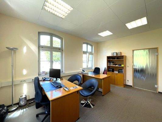 HG (EG), Gewerbe / Büro (Kundenberater)