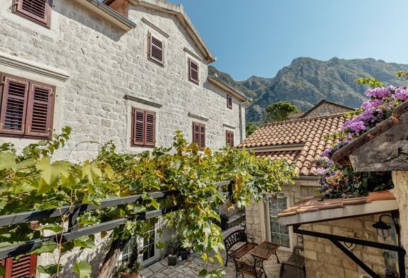 2 - Kotor, Risan - a charming stone house with a l