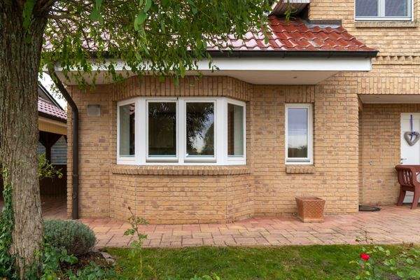 Ansicht Straße Eingangsbereich