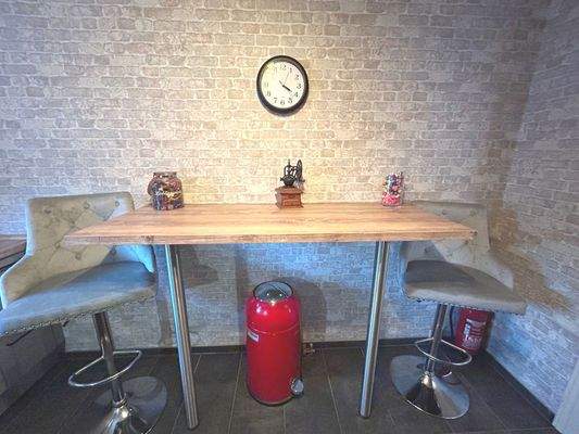 Tresenbereich in der Küche EG