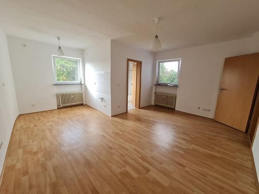 Wohnzimmer mit offene küche.jpg