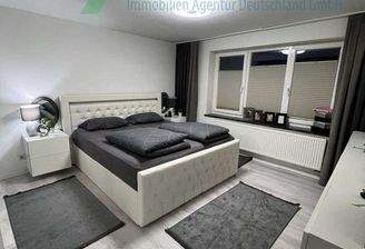 Schlafzimmer (2)