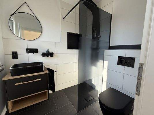 Badzimmer (Schlafzimmer 2)