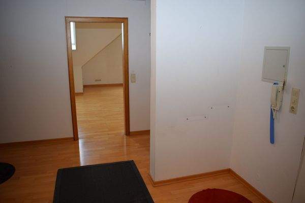 8932CS-06 Eingangsbereich