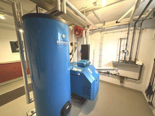 Heizölzentralheizung 2001