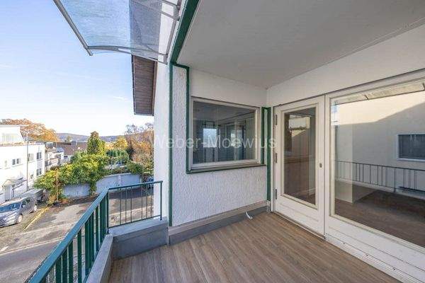 3446 Loggia mit Balkonteil