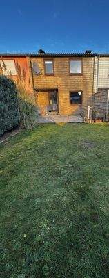 Rückansicht mit Terrasse