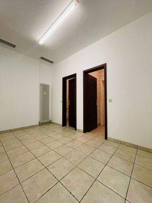 Flurbereich (vor Sanitär).jpeg