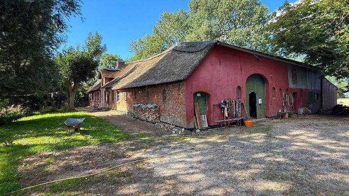 Scheune/ Werkstatt Außenansicht